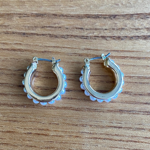 LOFT Gold Hoop Earrings with Pearl Accents - Picture 3 of 3